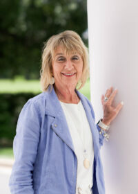 Sue at Mango Dental - MANGO DENTAL SUE
